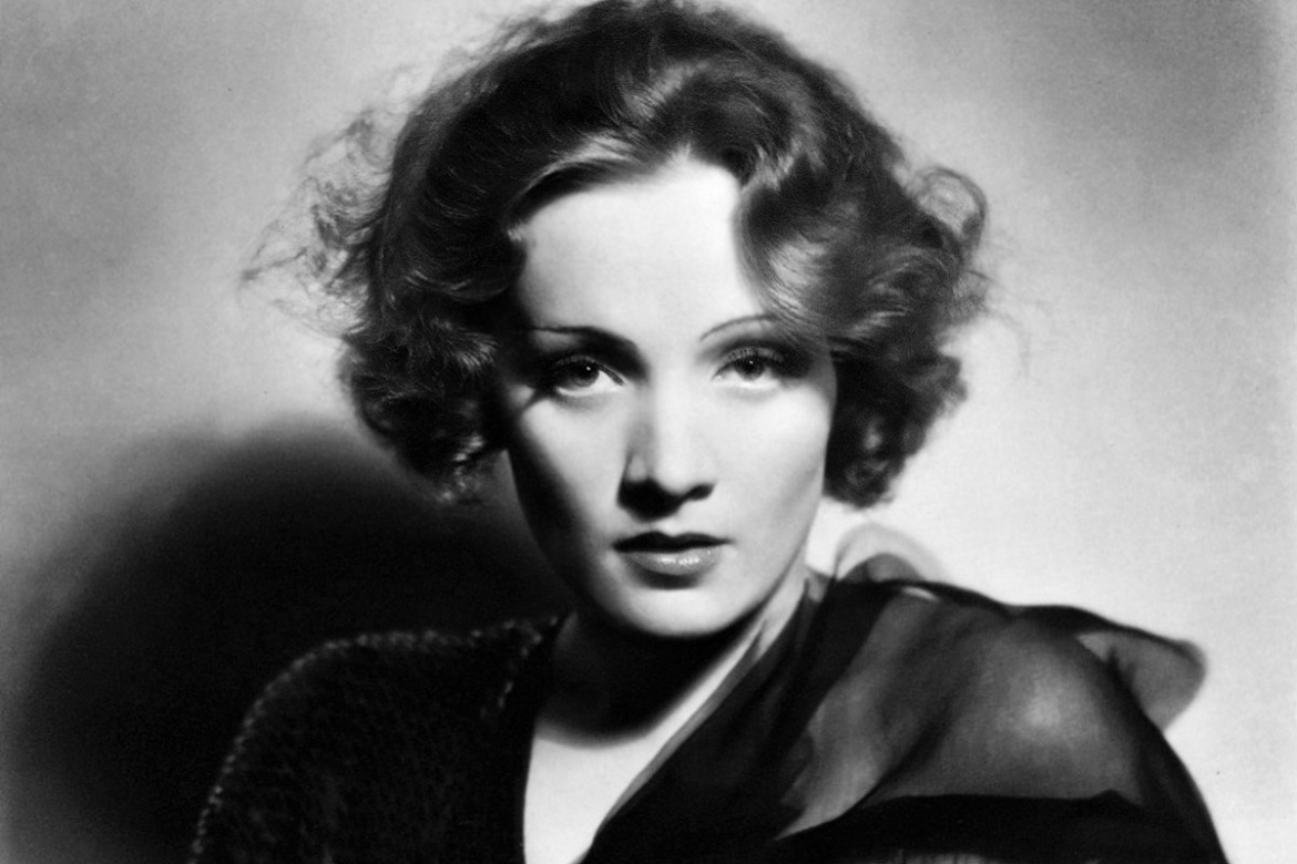 Marlene_Dietrich_1930_wiki cover