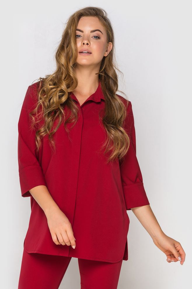 Блуза бордо з паском