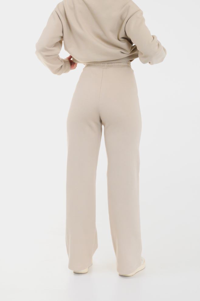 Костюм Latte Beige з італійського трикотажу: світшот з коміром і широкі штани