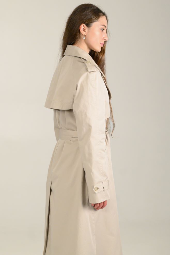 Iconic Trench: тренч бежевого кольору з італійського котону