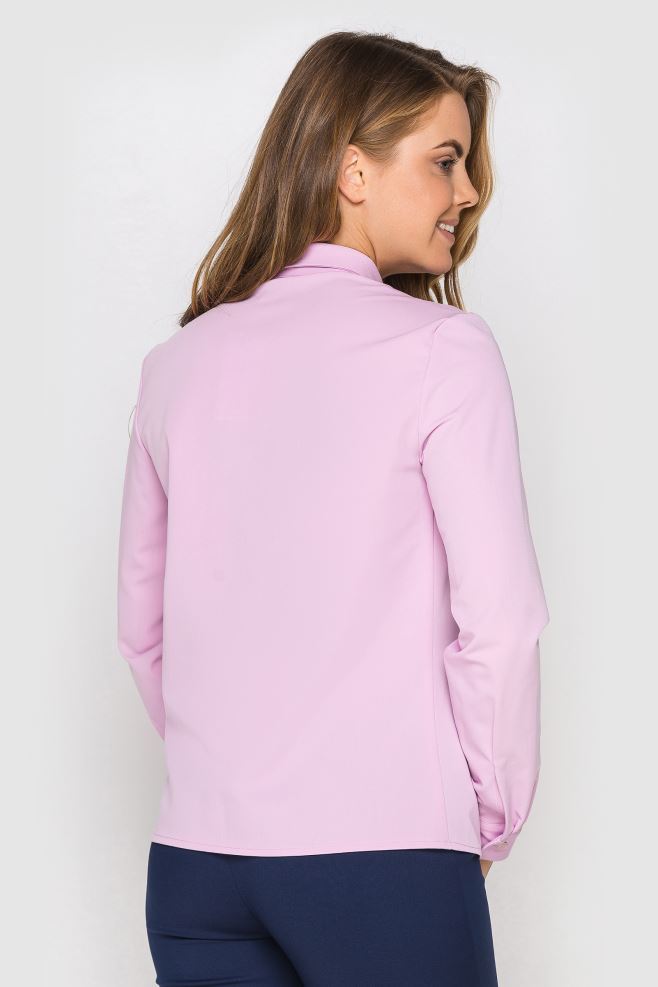 Бузкова блуза з асиметричною планкою