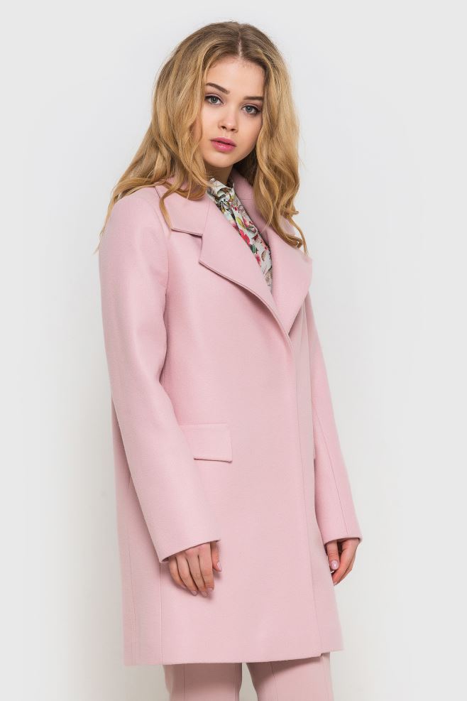 Пальто жіноче рожеве коротке
