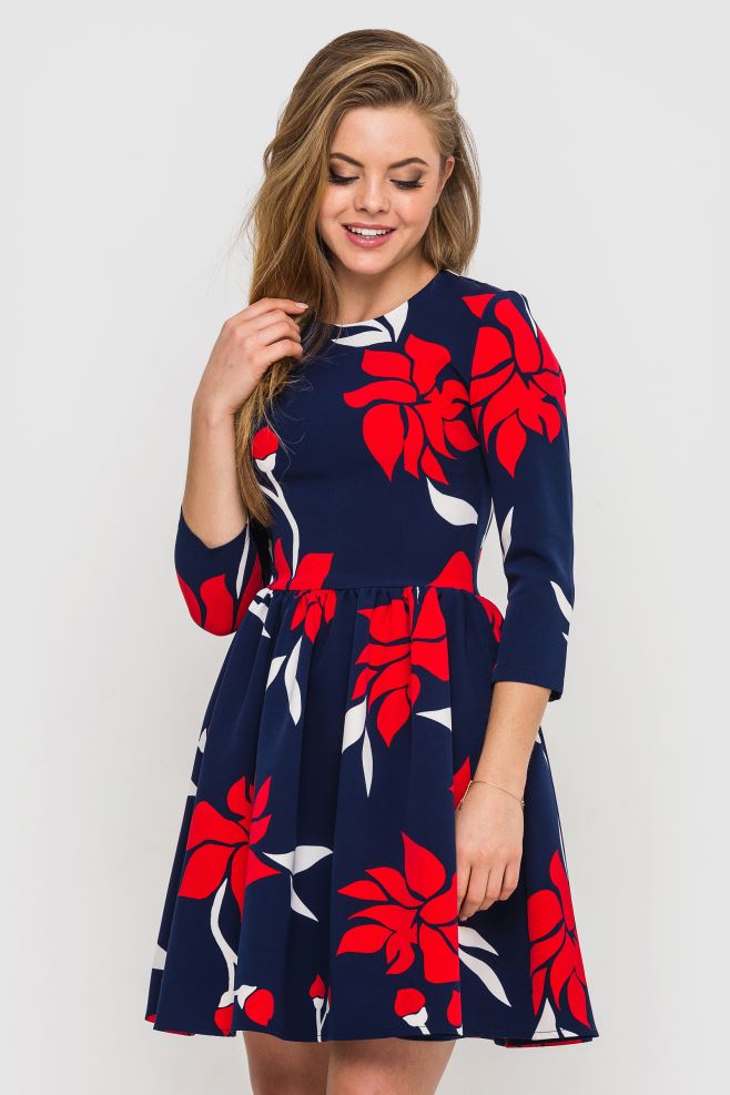 Сукня міні синя у червоні квіти