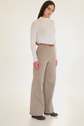 Джинси-кльош кольору капучино з шкіряним паском італійського джинсу