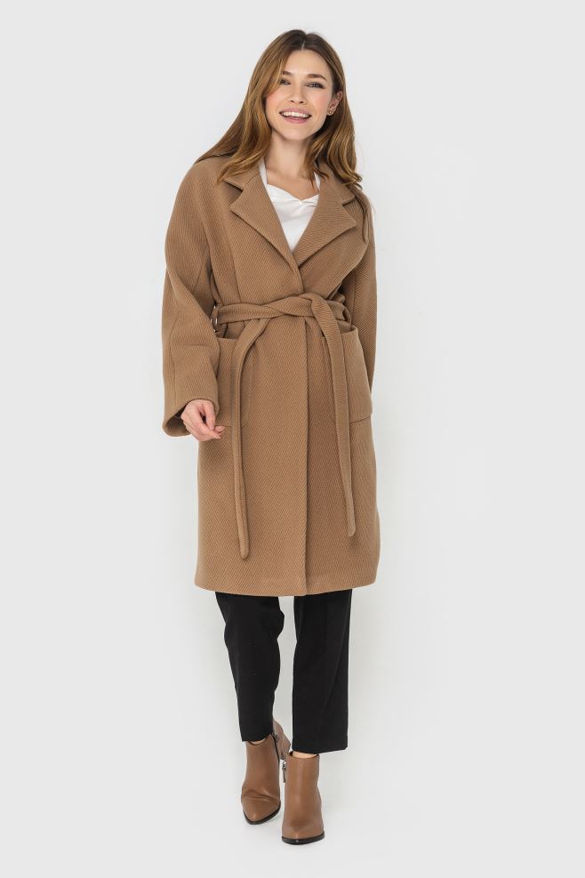 Кемел пальто з суцільнокроєним рукавом з паском з італійської фактурної шерсті